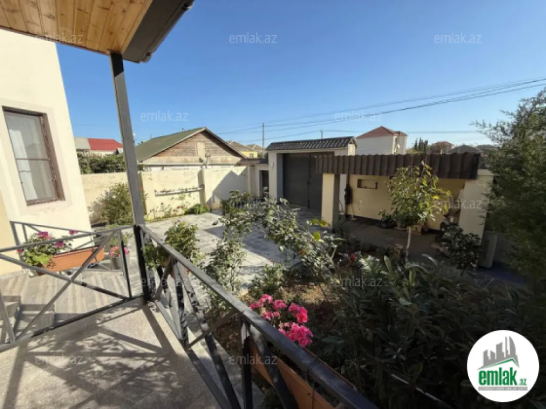 Satılır 4 otaqlı həyət evi 150 m²