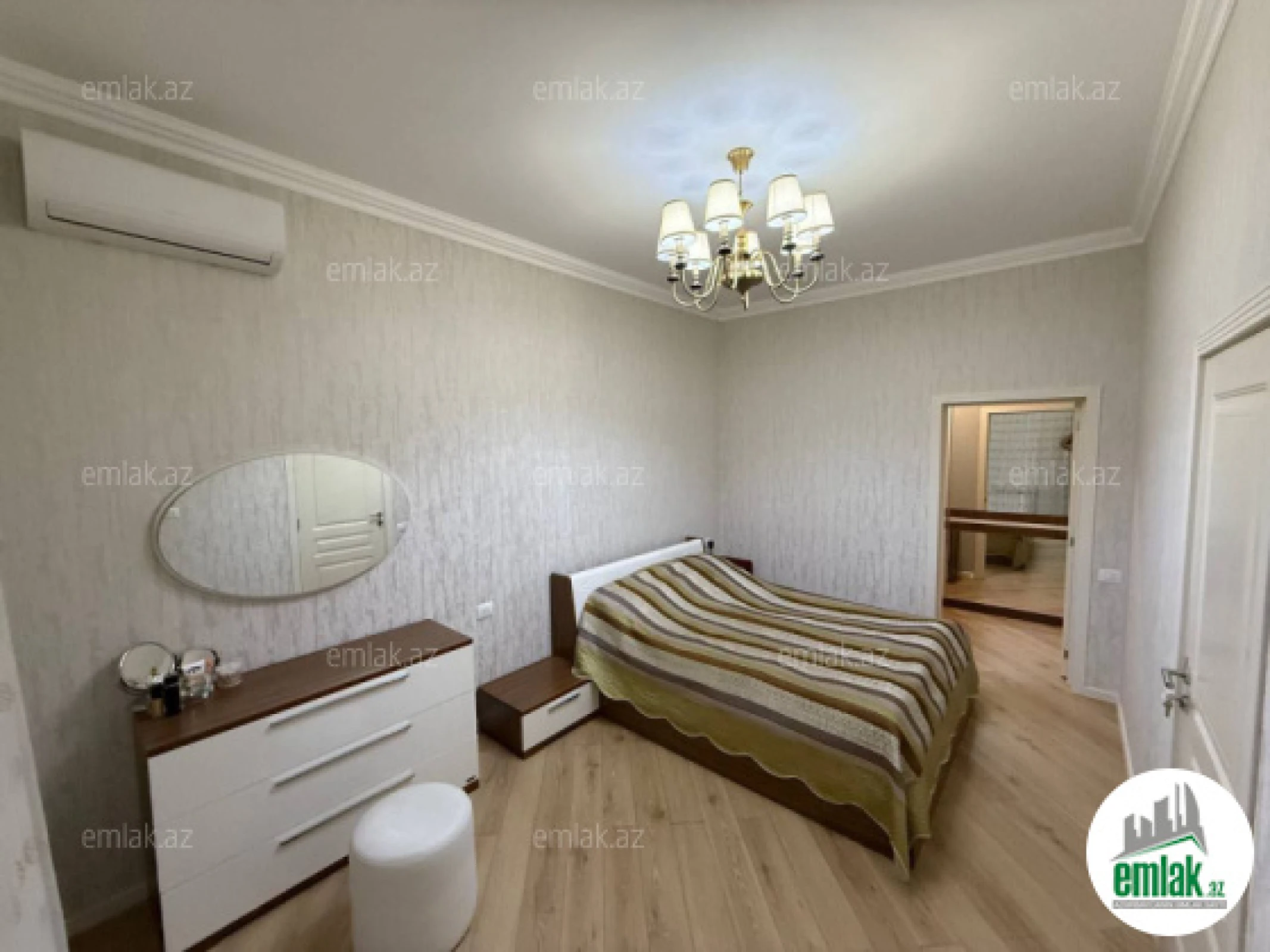Satılır 4 otaqlı həyət evi 150 m²