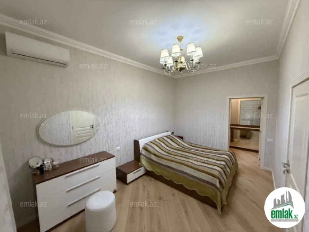 Satılır 4 otaqlı həyət evi 150 m²