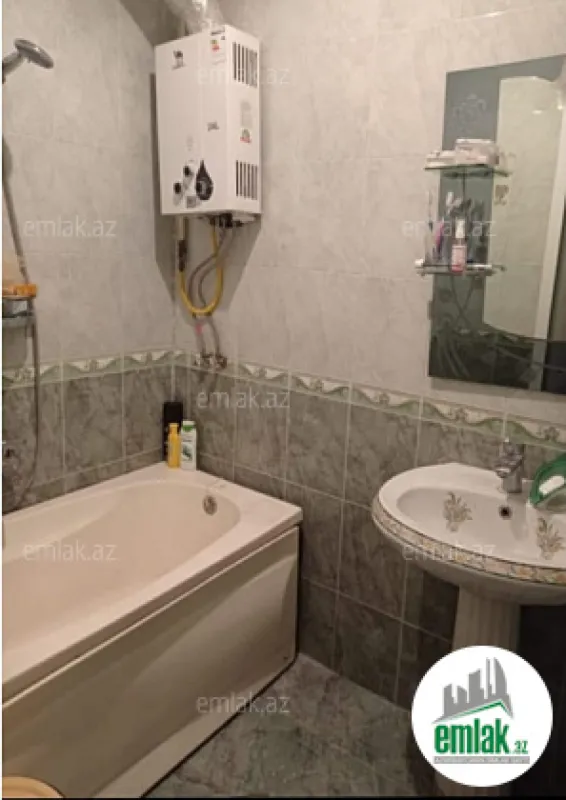 Satılır 2 otaqlı köhnə tikili 55 m²