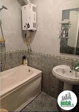 Satılır 2 otaqlı köhnə tikili 55 m²