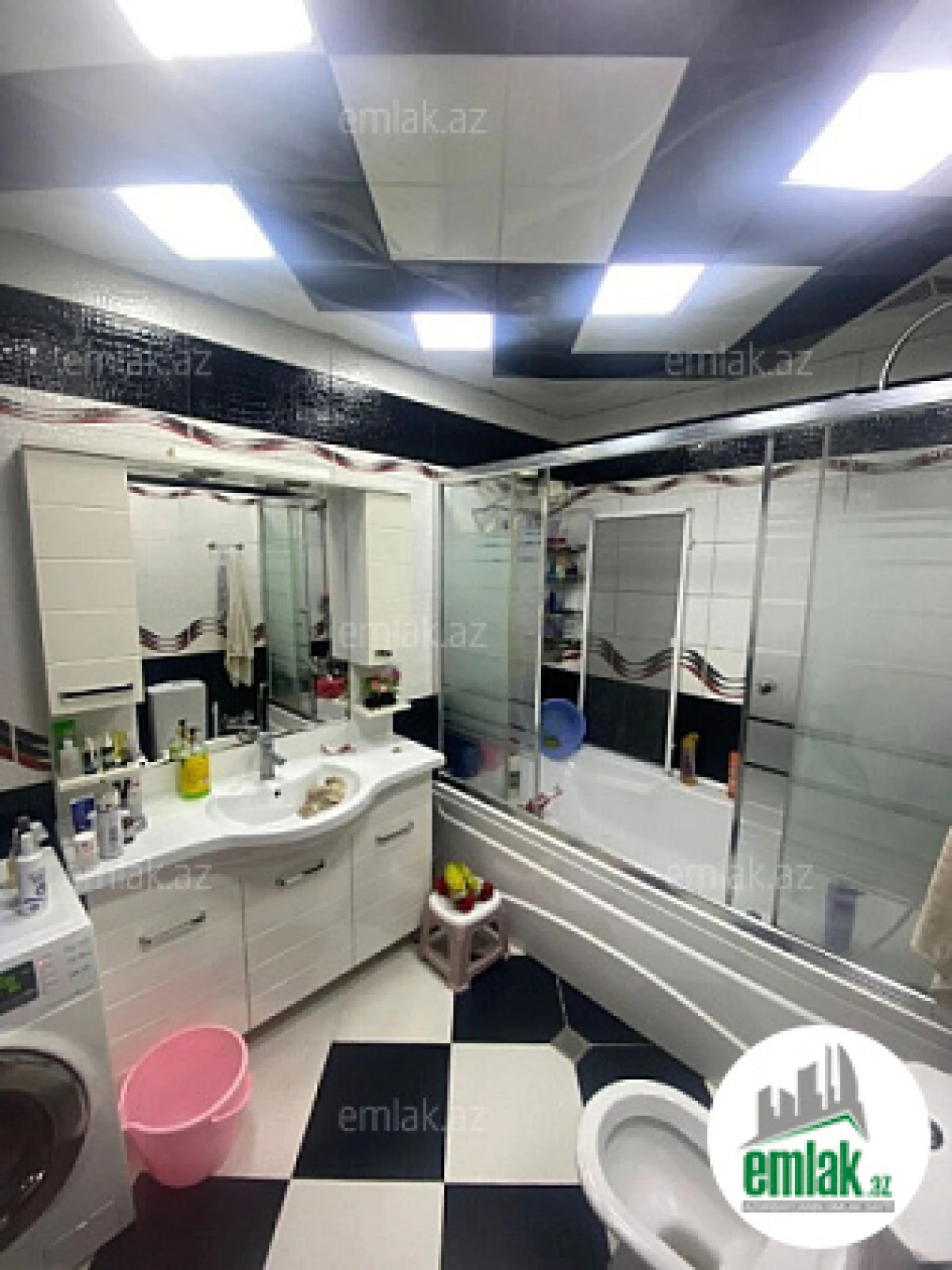 Satılır 3 otaqlı yeni tikili 105 m²