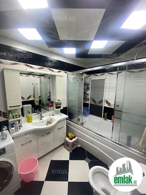 Satılır 3 otaqlı yeni tikili 105 m²