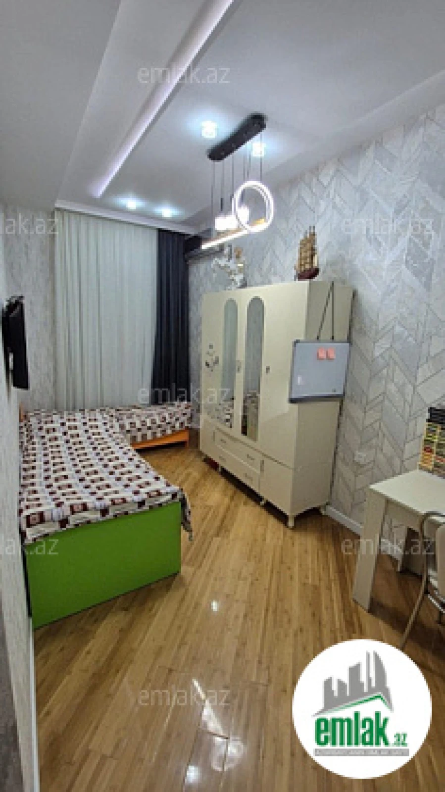 Satılır 3 otaqlı yeni tikili 85 m²