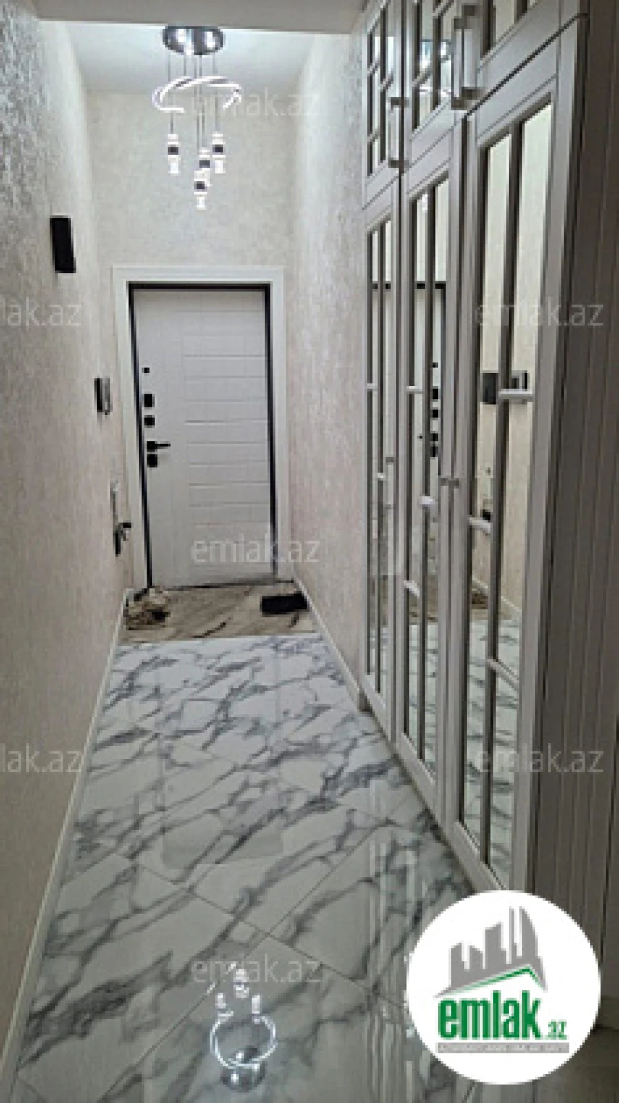 Satılır 3 otaqlı yeni tikili 85 m²