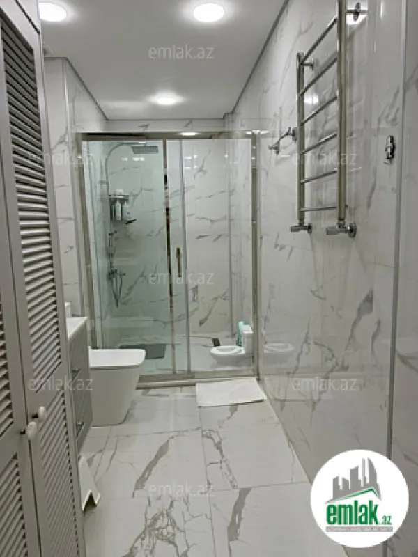 Satılır 3 otaqlı yeni tikili 95.5 m²