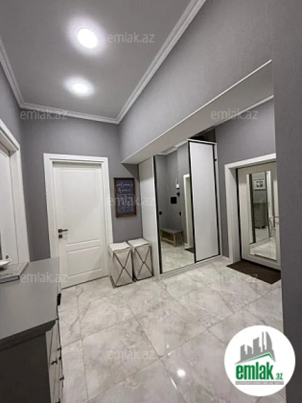Satılır 3 otaqlı yeni tikili 95.5 m²