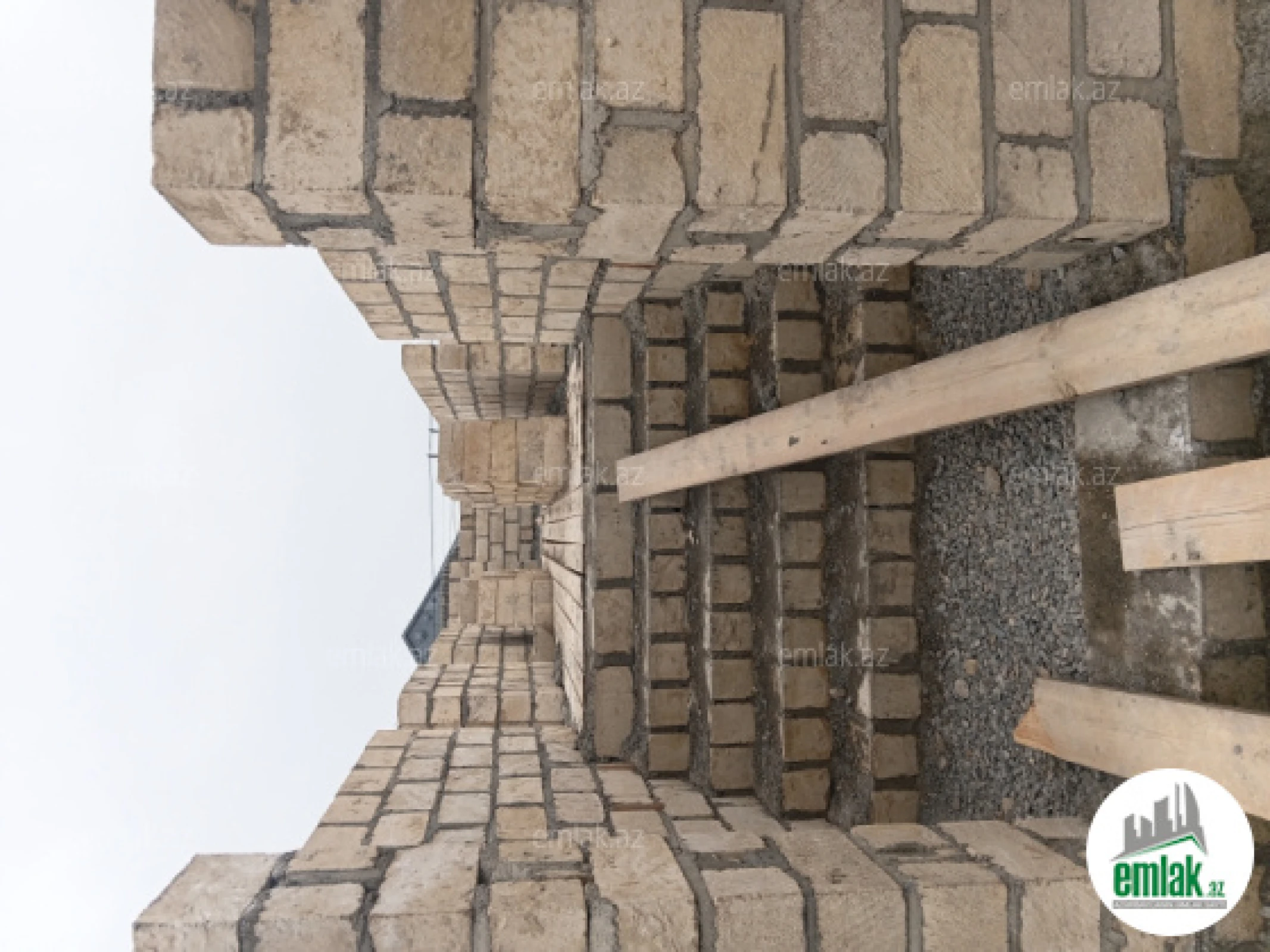 Satılır 4 otaqlı həyət evi 132 m²