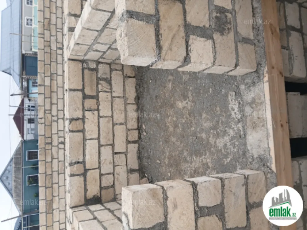 Satılır 4 otaqlı həyət evi 132 m²