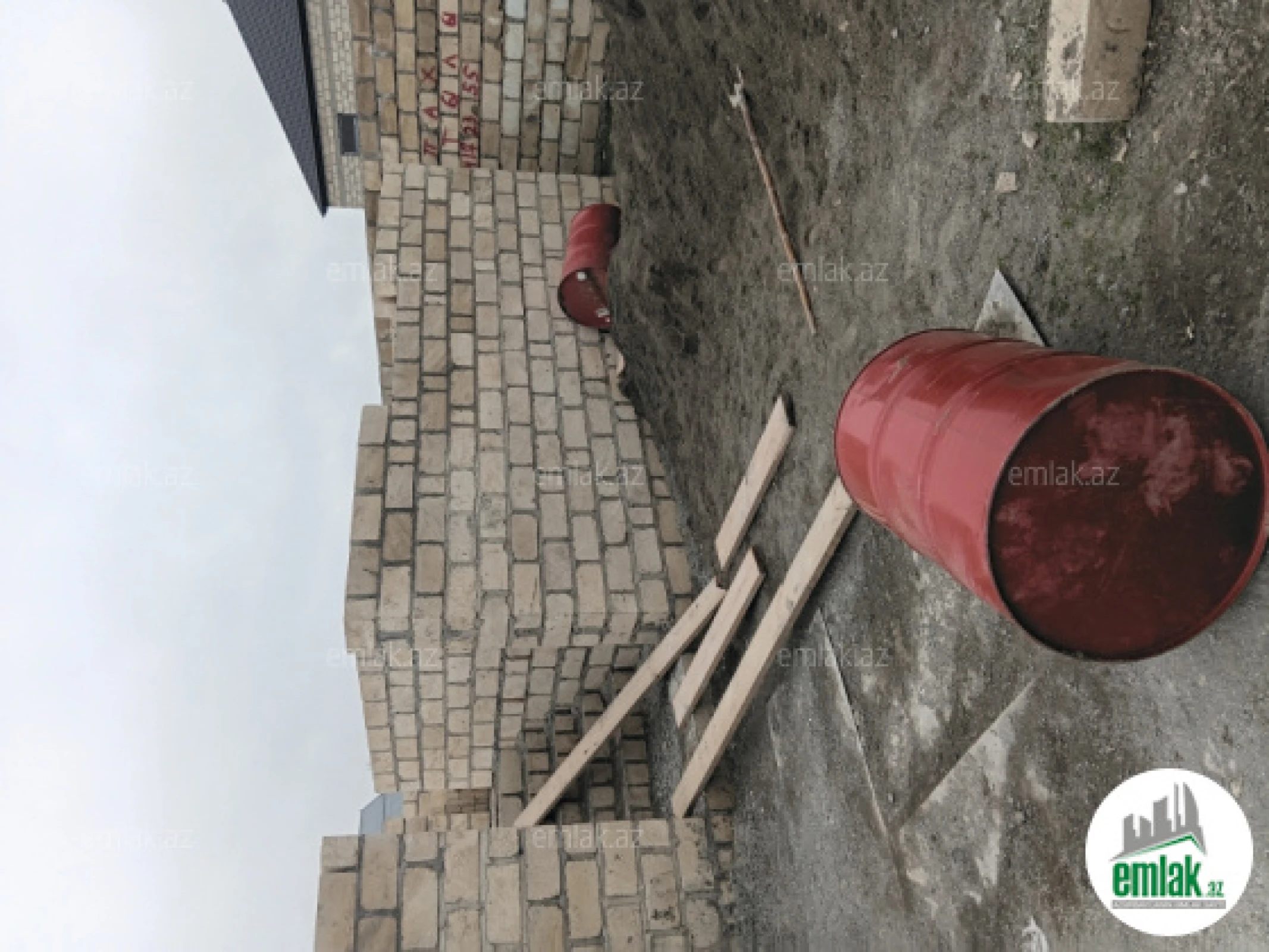 Satılır 4 otaqlı həyət evi 132 m²