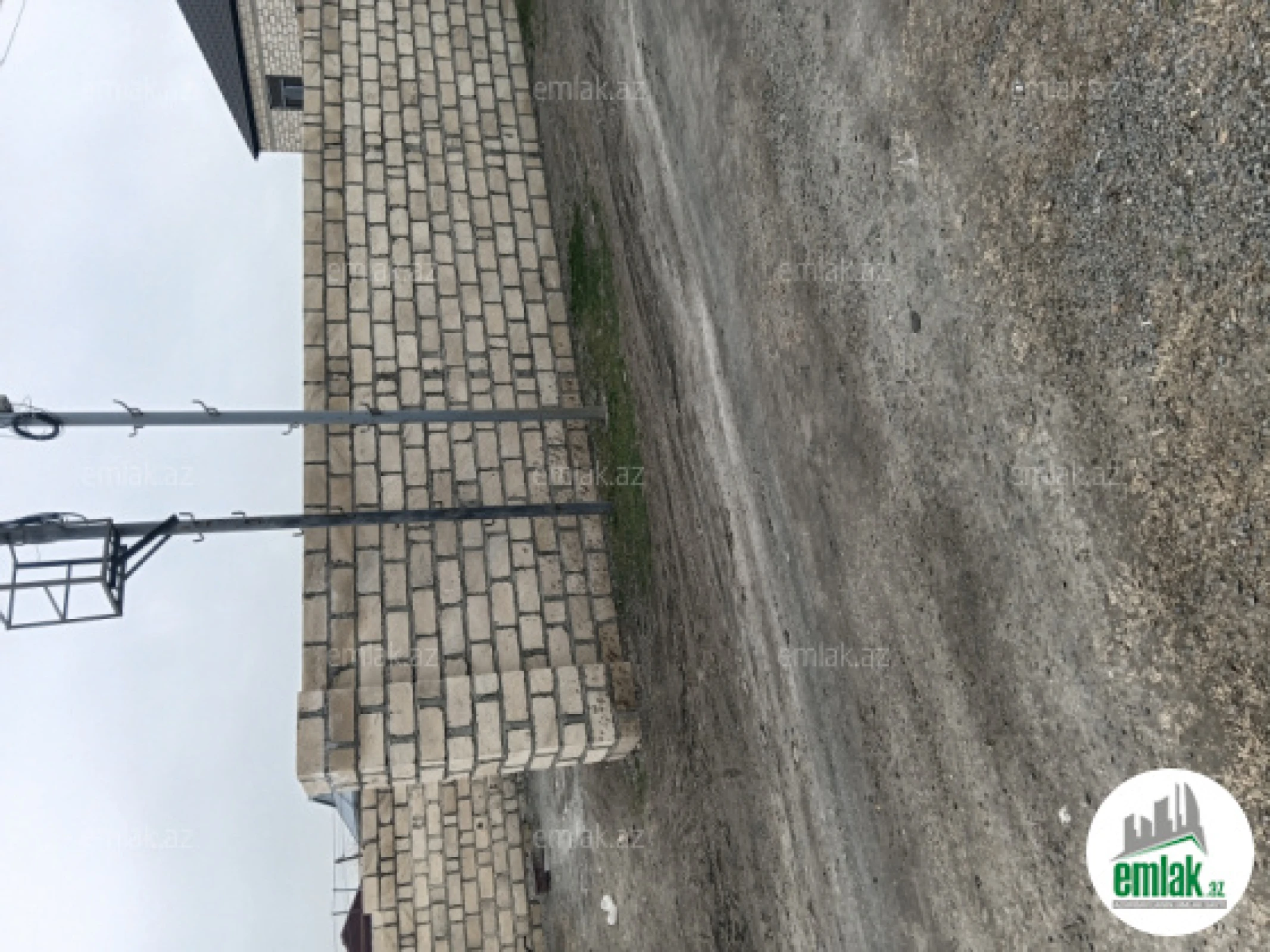 Satılır 4 otaqlı həyət evi 132 m²