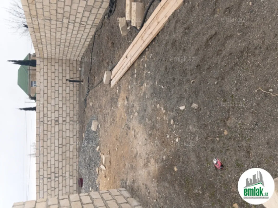 Satılır 4 otaqlı həyət evi 132 m²