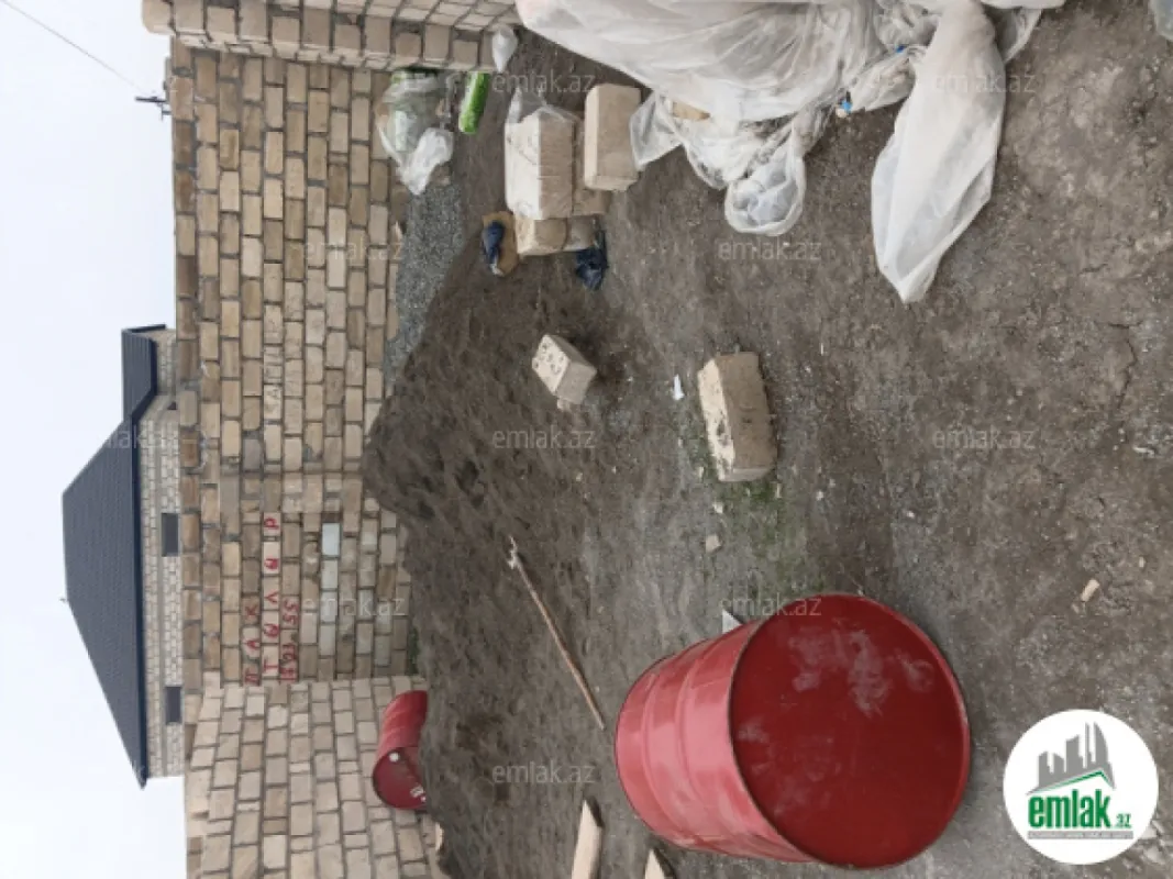 Satılır 4 otaqlı həyət evi 132 m²