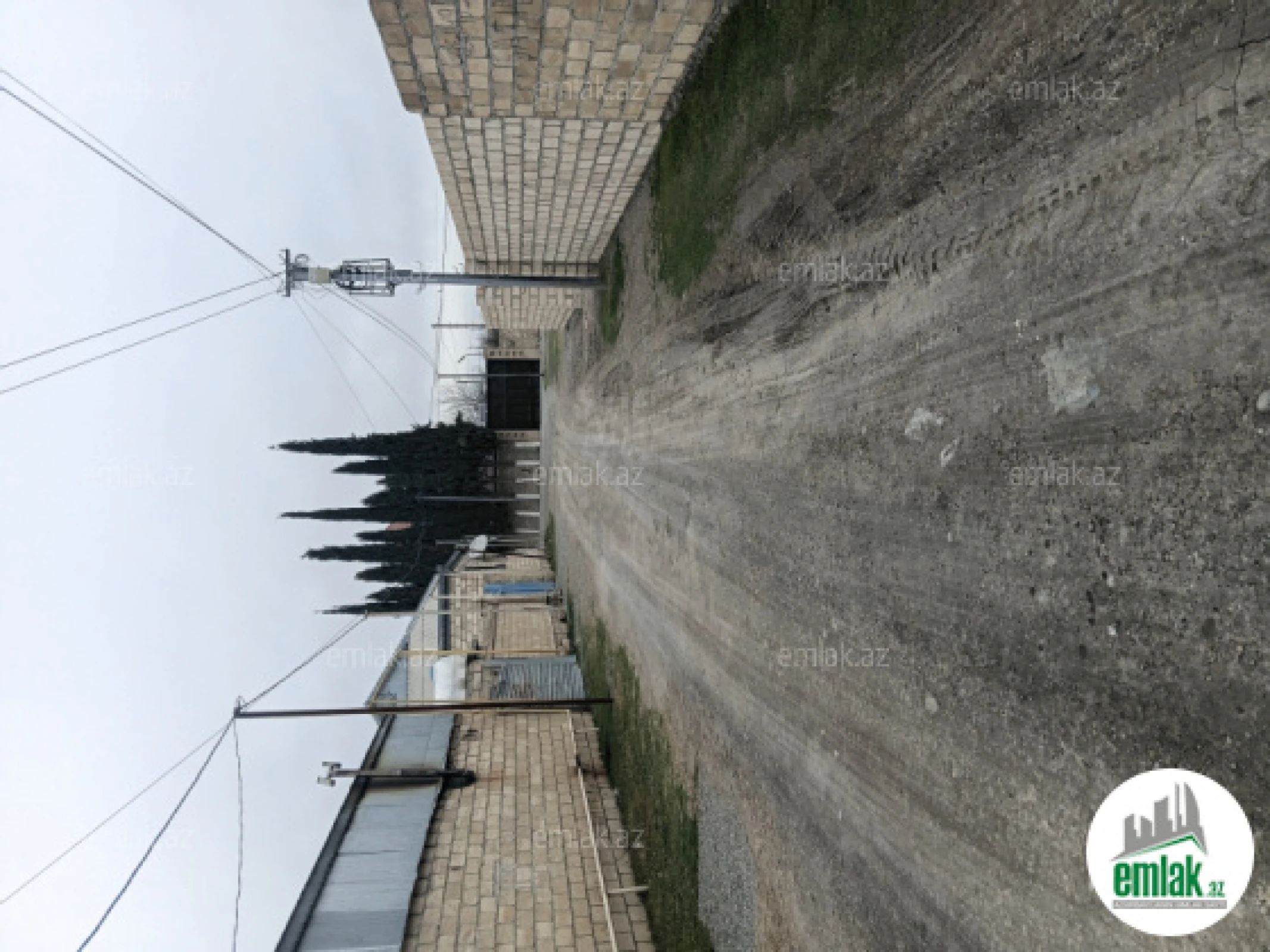 Satılır 4 otaqlı həyət evi 132 m²