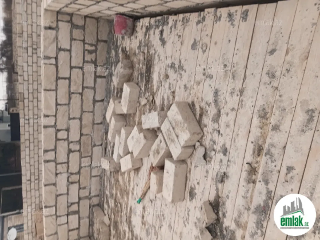 Satılır 4 otaqlı həyət evi 132 m²