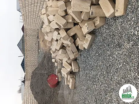 Satılır 4 otaqlı həyət evi 132 m²