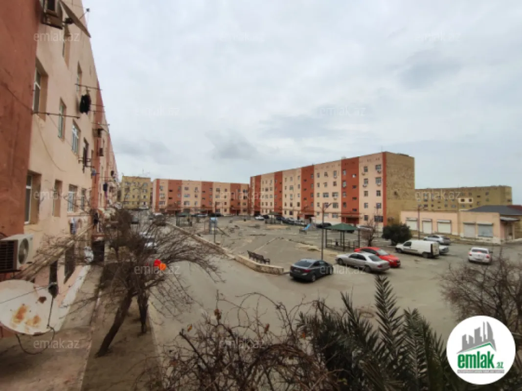 Satılır 4 otaqlı köhnə tikili 81 m²