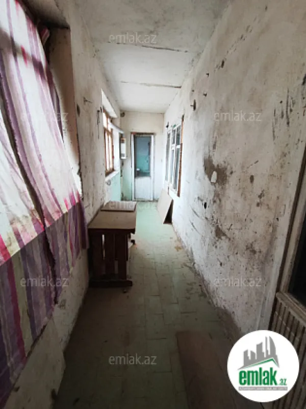 Satılır 4 otaqlı köhnə tikili 81 m²