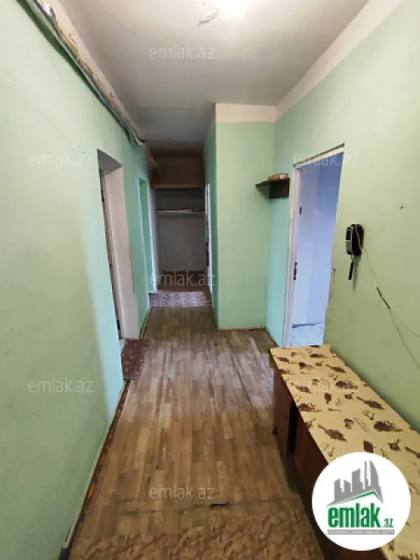 Satılır 4 otaqlı köhnə tikili 81 m²