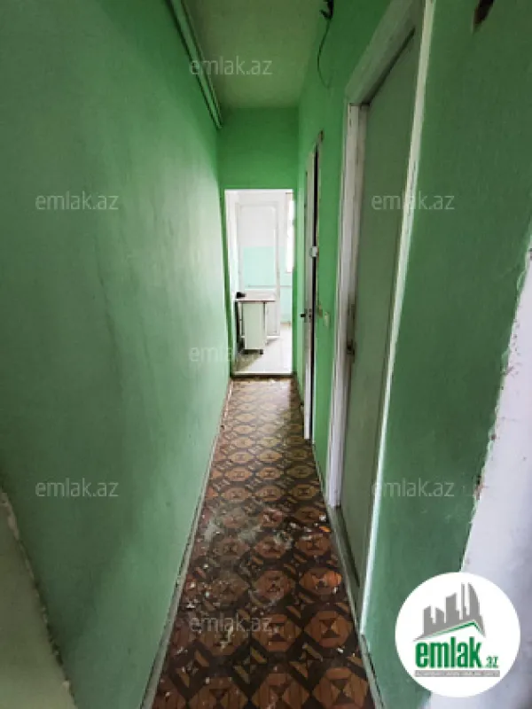 Satılır 4 otaqlı köhnə tikili 81 m²