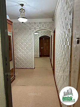 Satılır 4 otaqlı köhnə tikili 100 m²