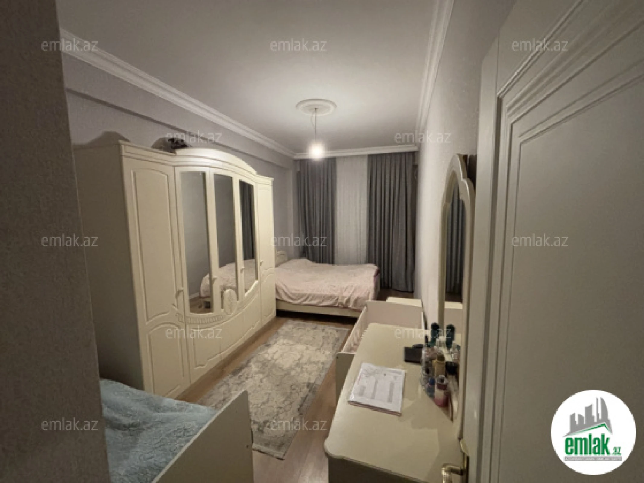 Satılır 2 otaqlı yeni tikili 74 m²