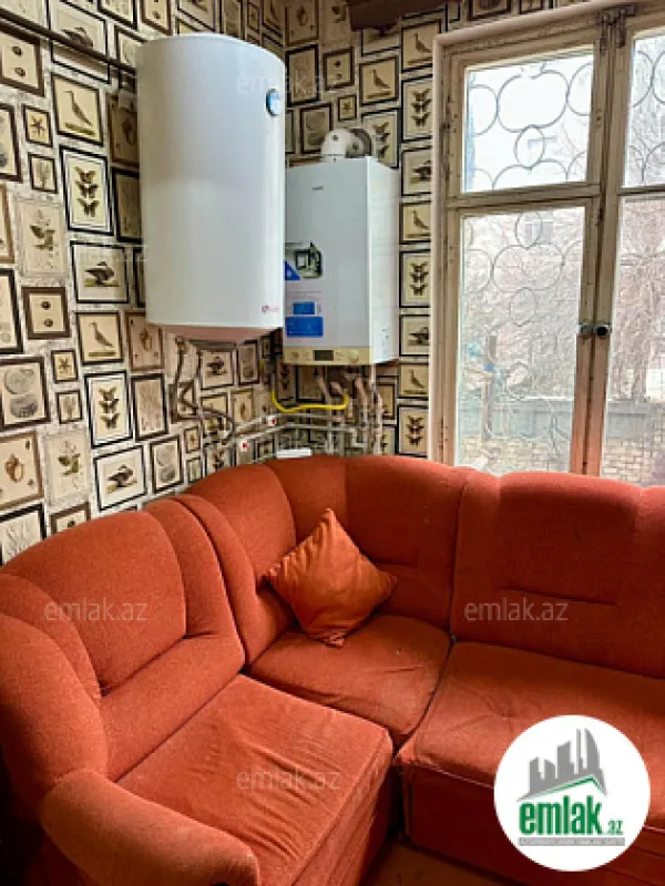 Satılır 3 otaqlı köhnə tikili 85 m²