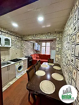 Satılır 3 otaqlı köhnə tikili 85 m²