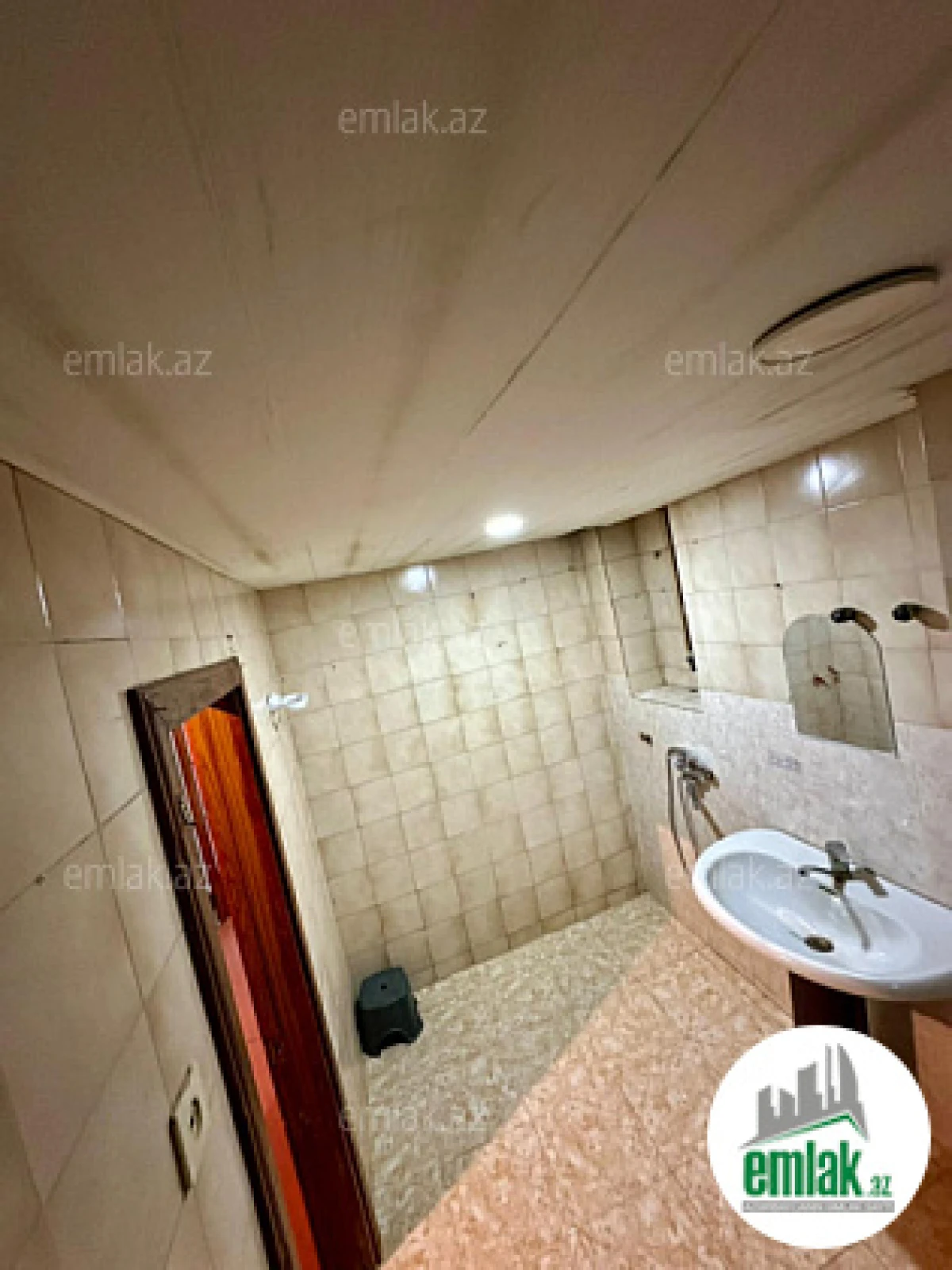 Satılır 3 otaqlı köhnə tikili 85 m²