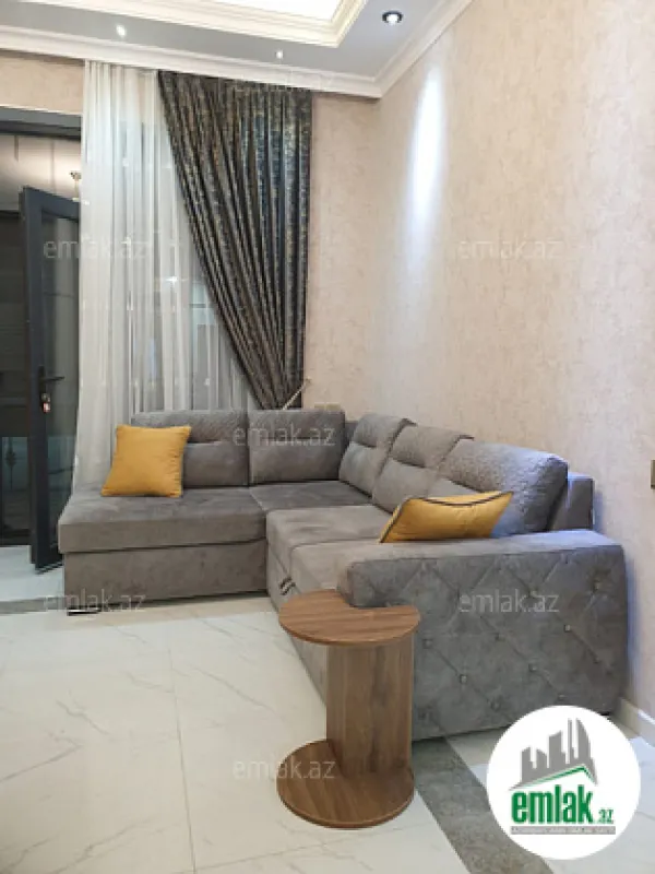 Satılır 6 otaqlı həyət evi 260 m²