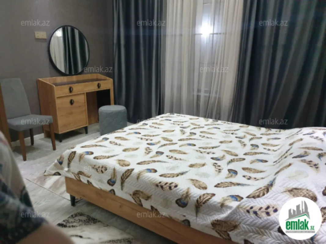Satılır 6 otaqlı həyət evi 260 m²