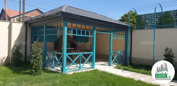 Satılır 6 otaqlı həyət evi 260 m²