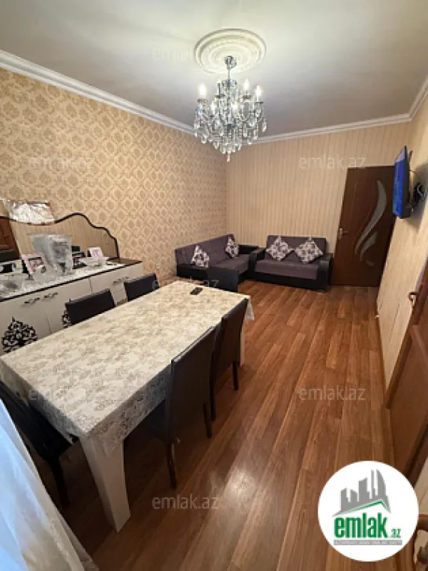 Satılır 3 otaqlı köhnə tikili 75 m²