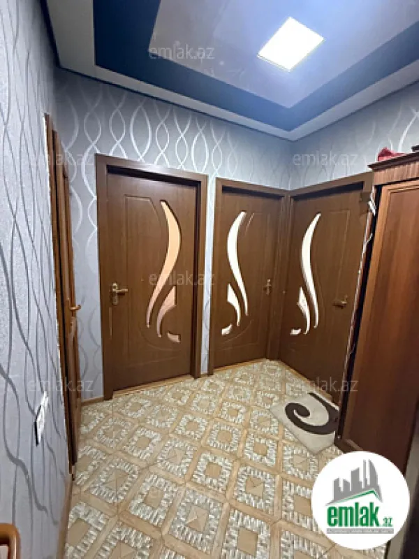 Satılır 3 otaqlı köhnə tikili 75 m²