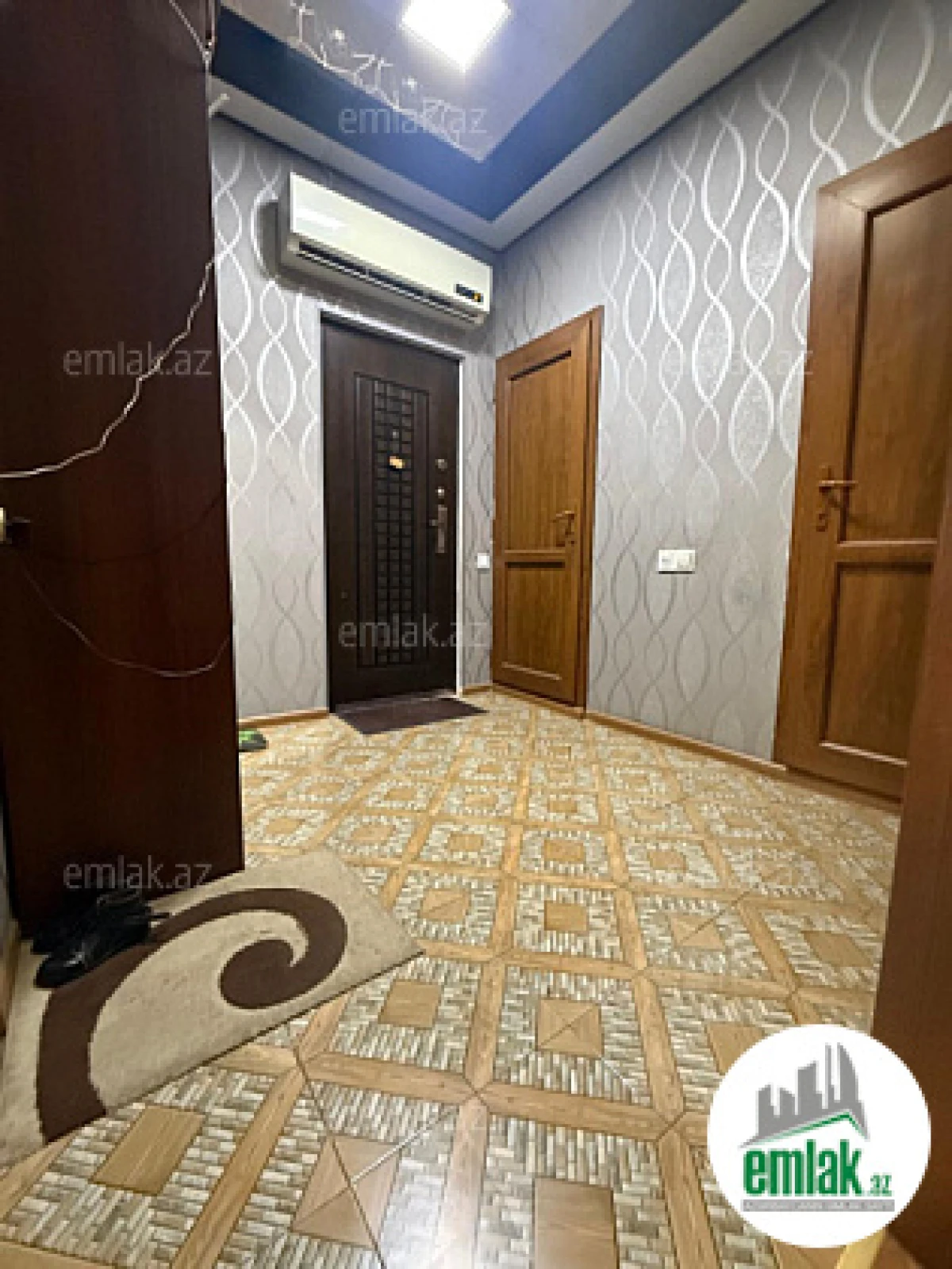 Satılır 3 otaqlı köhnə tikili 75 m²