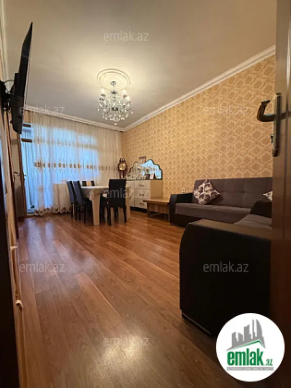 Satılır 3 otaqlı köhnə tikili 75 m²
