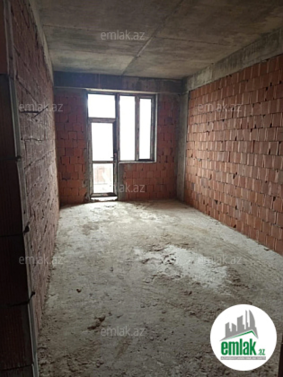 Satılır 2 otaqlı yeni tikili 92 m²