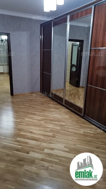 Satılır 3 otaqlı yeni tikili 125 m²