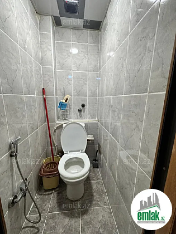 Satılır 2 otaqlı köhnə tikili 60 m²