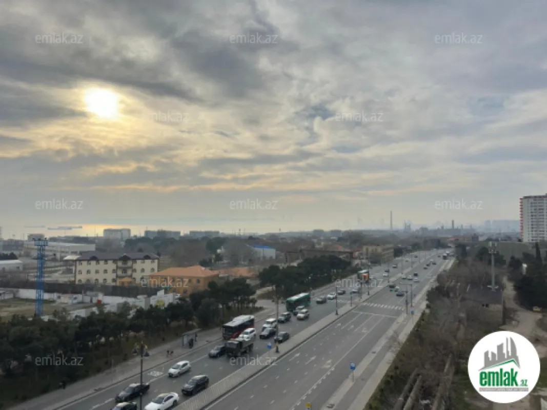 Satılır 4 otaqlı yeni tikili 200 m²