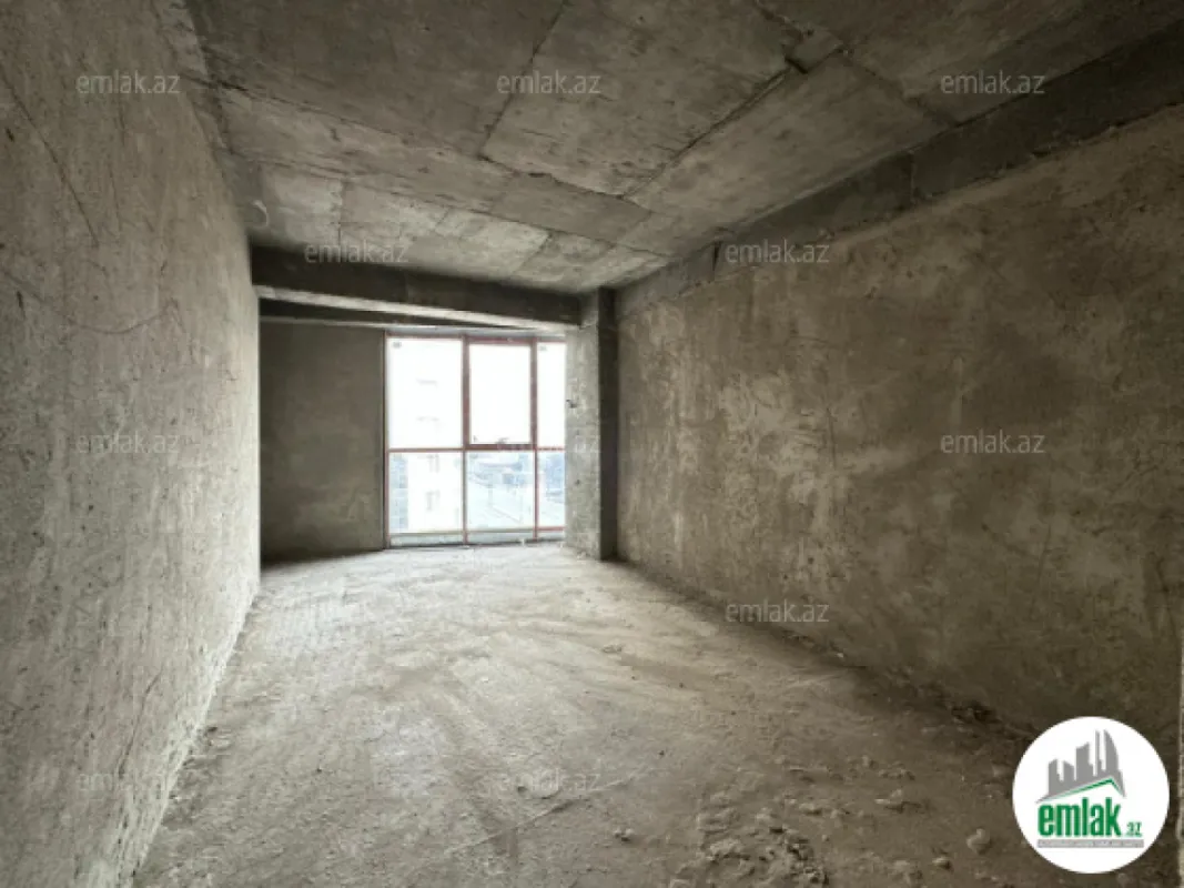 Satılır 4 otaqlı yeni tikili 200 m²