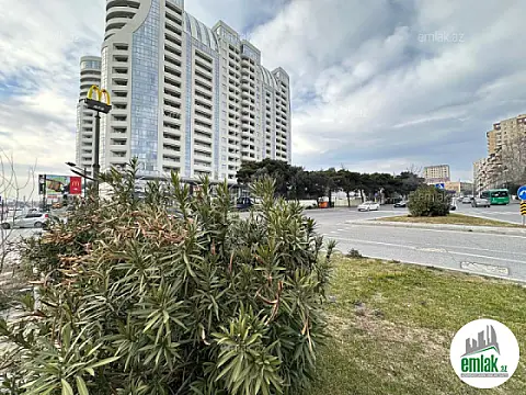 Satılır 4 otaqlı yeni tikili 200 m²