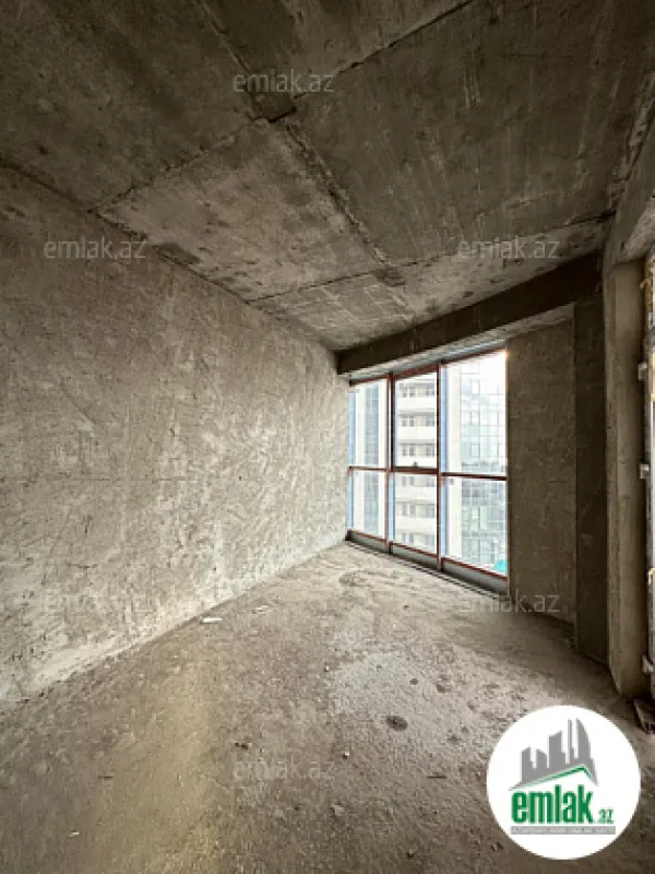 Satılır 4 otaqlı yeni tikili 200 m²