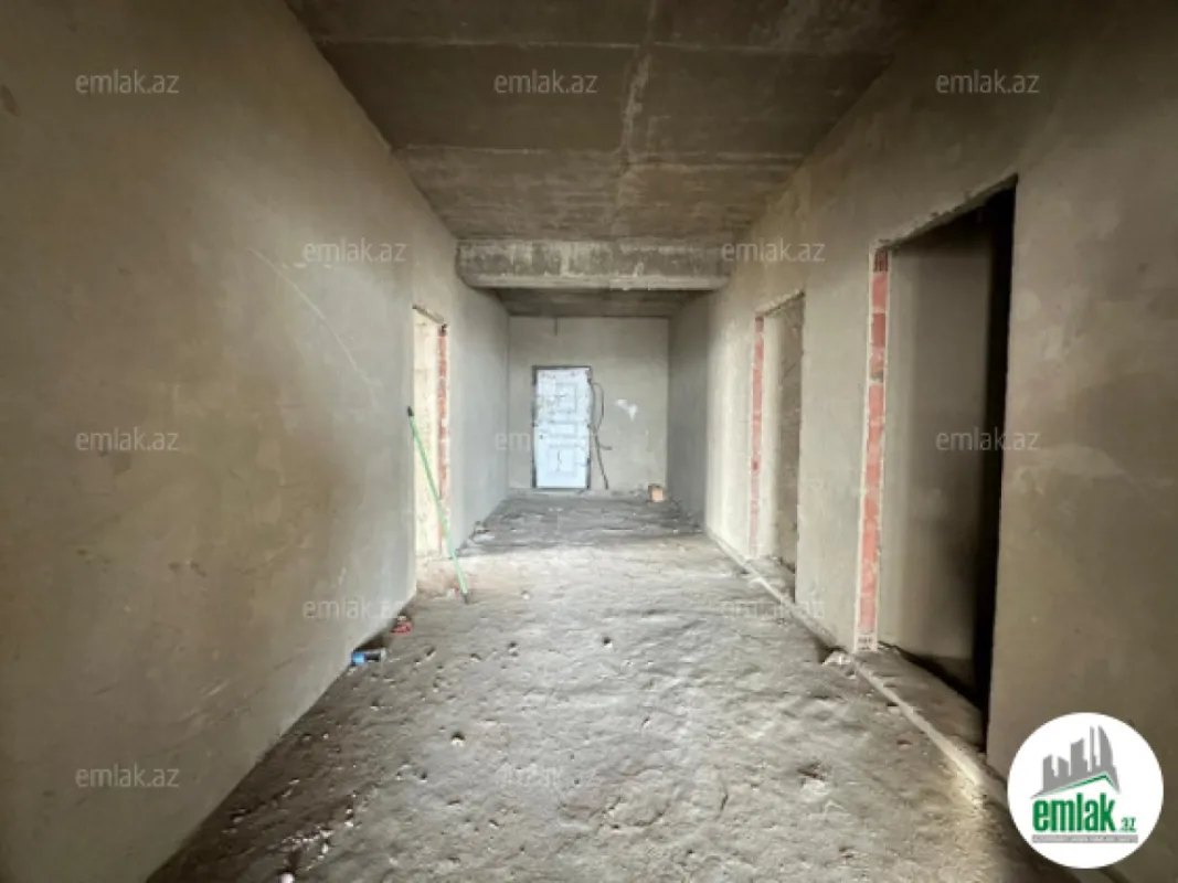 Satılır 4 otaqlı yeni tikili 200 m²