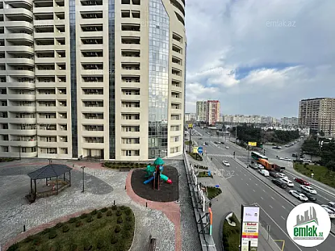 Satılır 4 otaqlı yeni tikili 200 m²