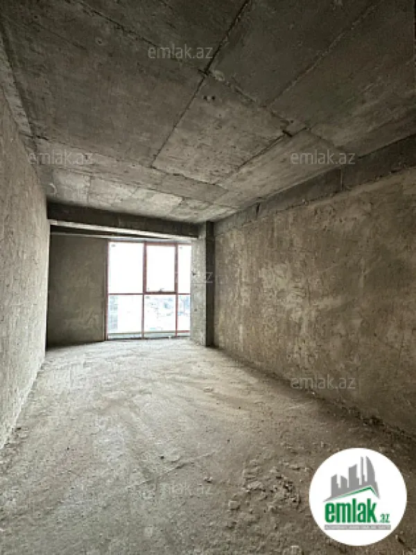 Satılır 4 otaqlı yeni tikili 200 m²