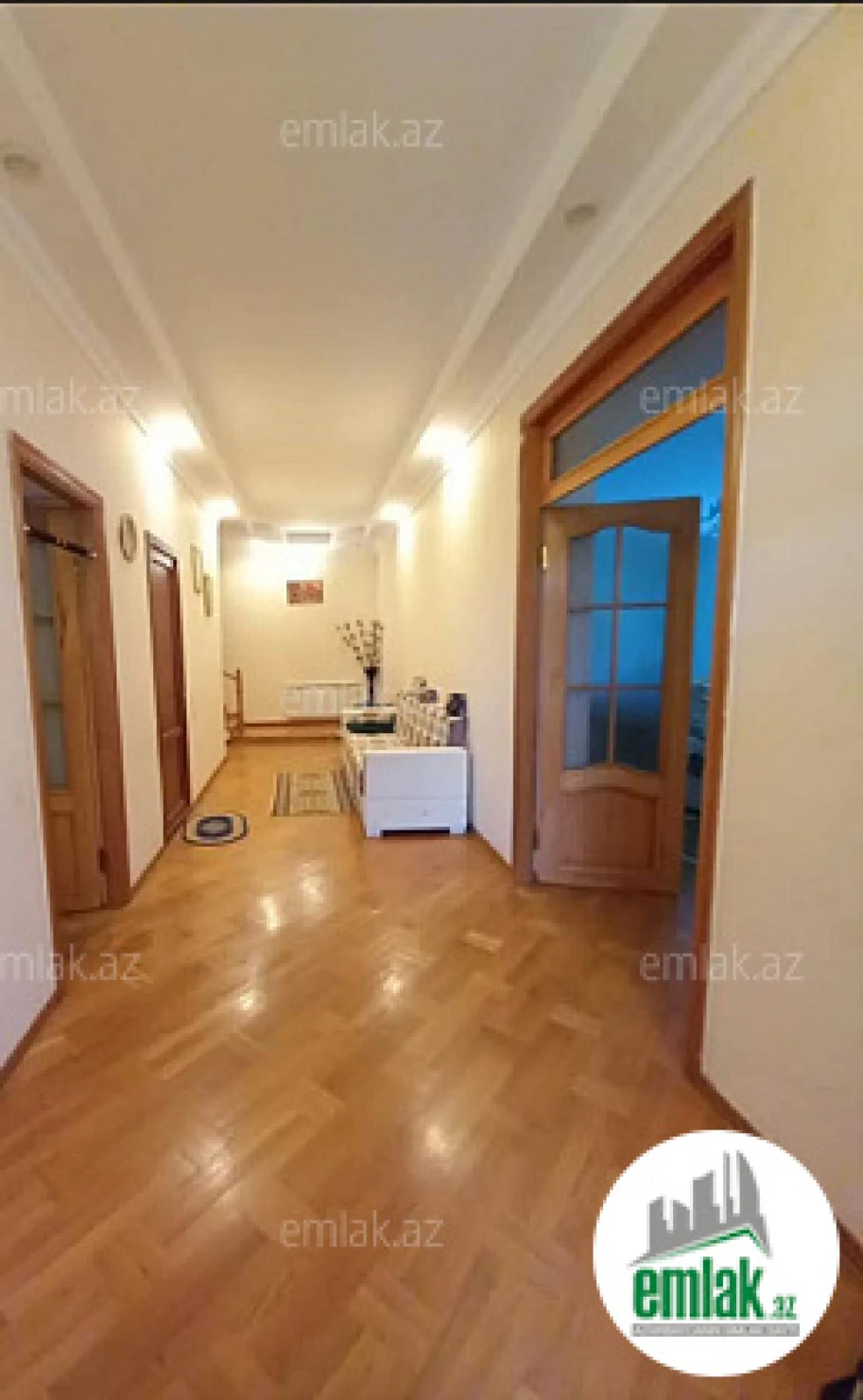 Satılır 6 otaqlı həyət evi 280 m²