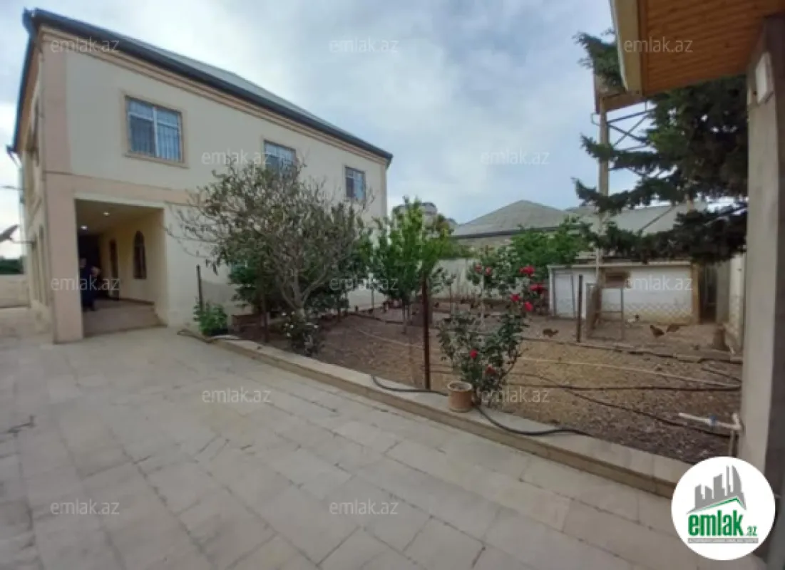 Satılır 6 otaqlı həyət evi 280 m²