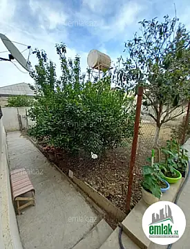 Satılır 6 otaqlı həyət evi 280 m²