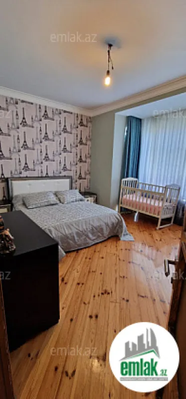 Satılır 7 otaqlı həyət evi 330 m²